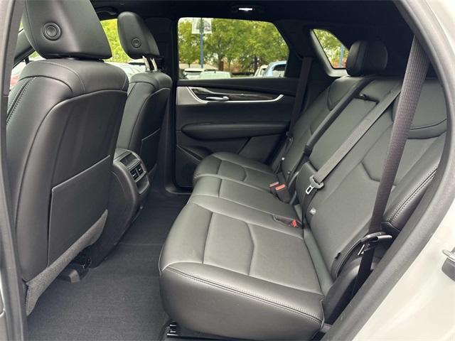 used 2022 Cadillac XT5 car, priced at $36,988