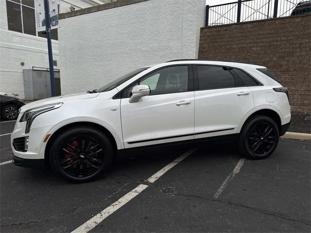 used 2022 Cadillac XT5 car, priced at $36,988