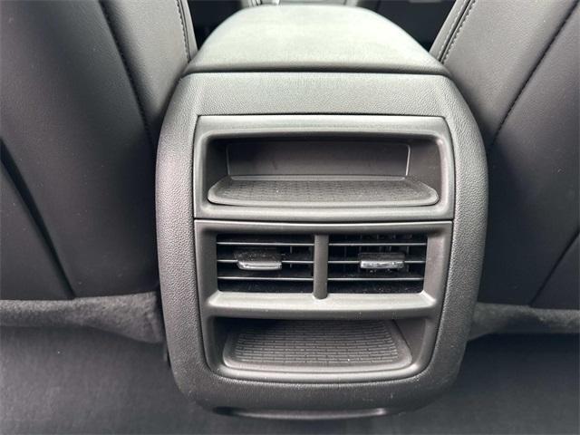 used 2022 Cadillac XT5 car, priced at $36,988