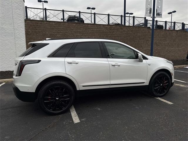 used 2022 Cadillac XT5 car, priced at $36,988