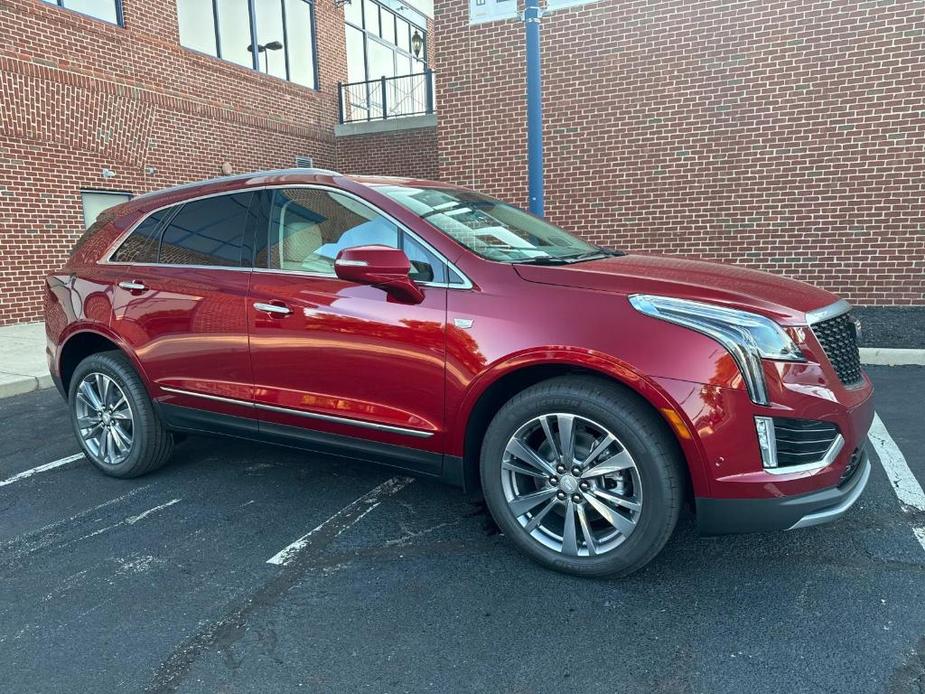 new 2025 Cadillac XT5 car, priced at $58,496