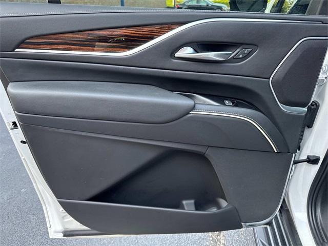 used 2022 Cadillac Escalade ESV car, priced at $58,991