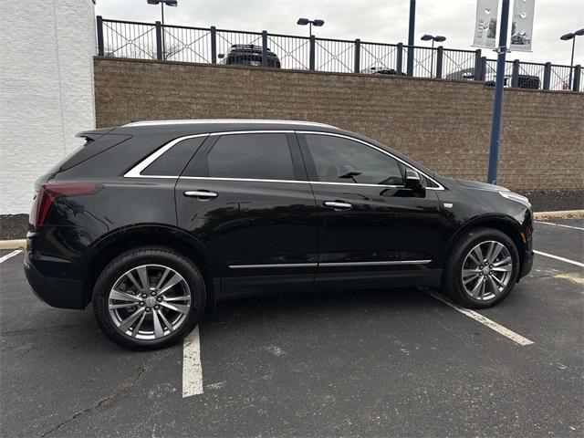 used 2025 Cadillac XT5 car, priced at $42,988