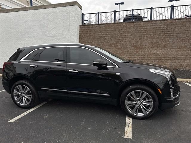 used 2025 Cadillac XT5 car, priced at $42,988