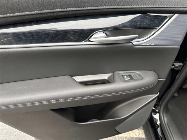 used 2025 Cadillac XT5 car, priced at $42,988