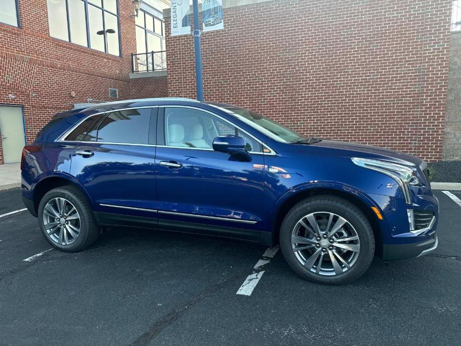 new 2025 Cadillac XT5 car, priced at $58,408