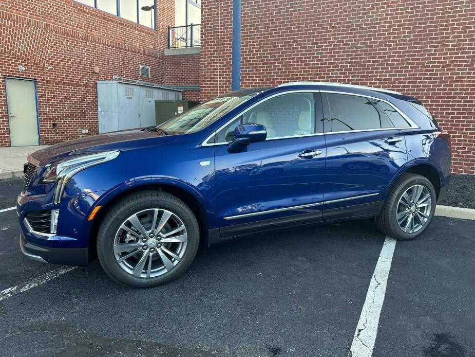 new 2025 Cadillac XT5 car, priced at $58,408