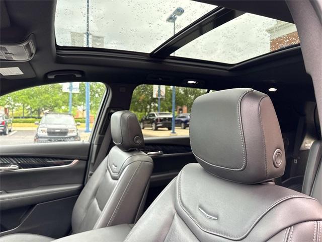 used 2023 Cadillac XT6 car, priced at $41,200