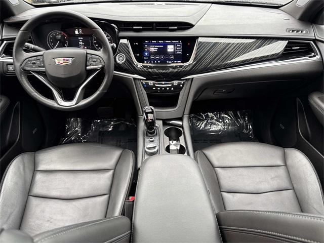 used 2023 Cadillac XT6 car, priced at $41,200
