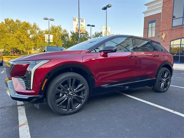 new 2025 Cadillac OPTIQ car, priced at $57,482