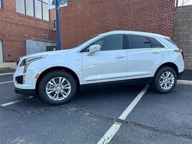 new 2025 Cadillac XT5 car, priced at $48,015