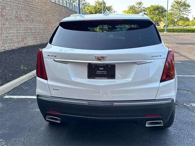 new 2025 Cadillac XT5 car, priced at $48,015