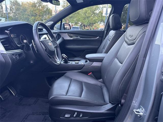 used 2024 Cadillac XT6 car, priced at $46,803