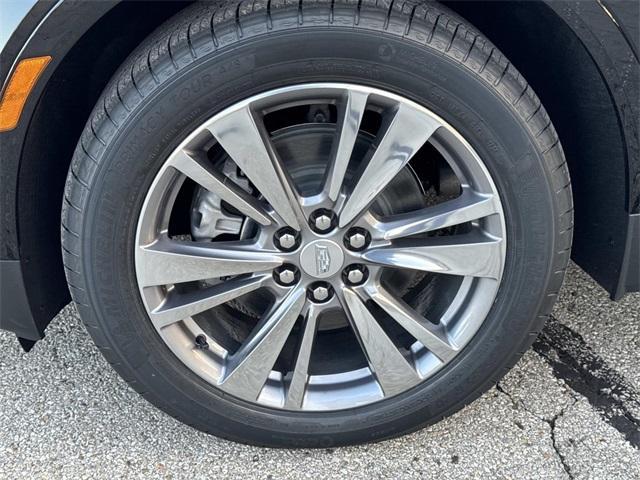 new 2026 Cadillac XT5 car, priced at $59,595