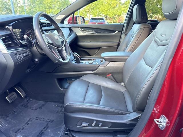 used 2024 Cadillac XT5 car, priced at $42,990