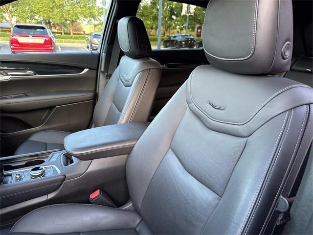 used 2024 Cadillac XT5 car, priced at $42,990