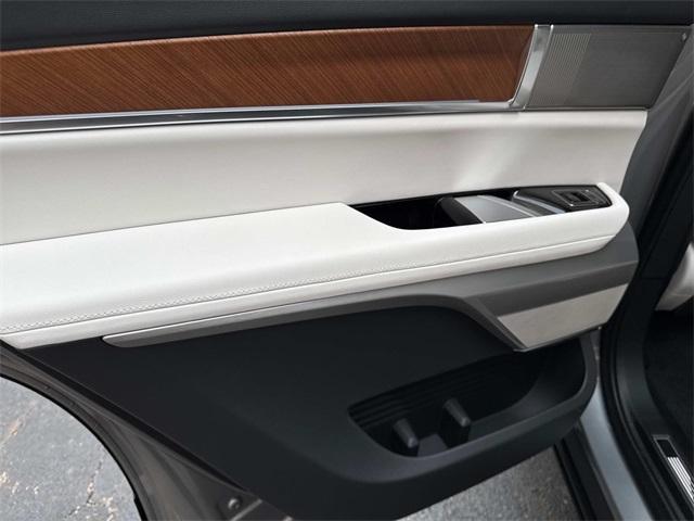 new 2026 Cadillac VISTIQ car, priced at $78,834