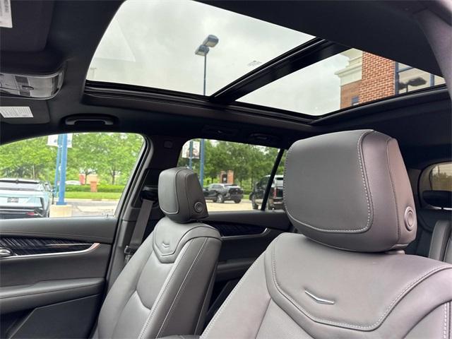 new 2025 Cadillac XT6 car, priced at $62,615