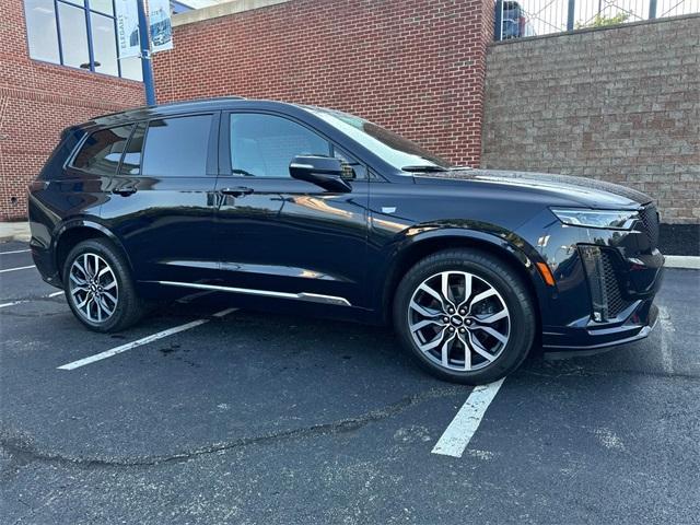 used 2021 Cadillac XT6 car, priced at $35,447
