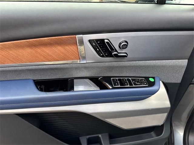 new 2026 Cadillac VISTIQ car, priced at $92,018