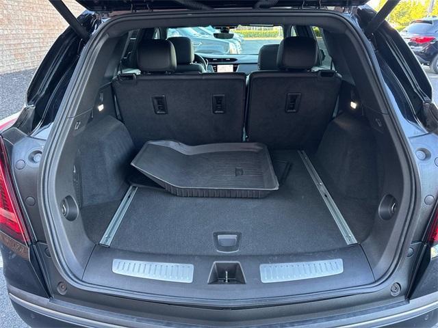 used 2023 Cadillac XT5 car, priced at $35,891