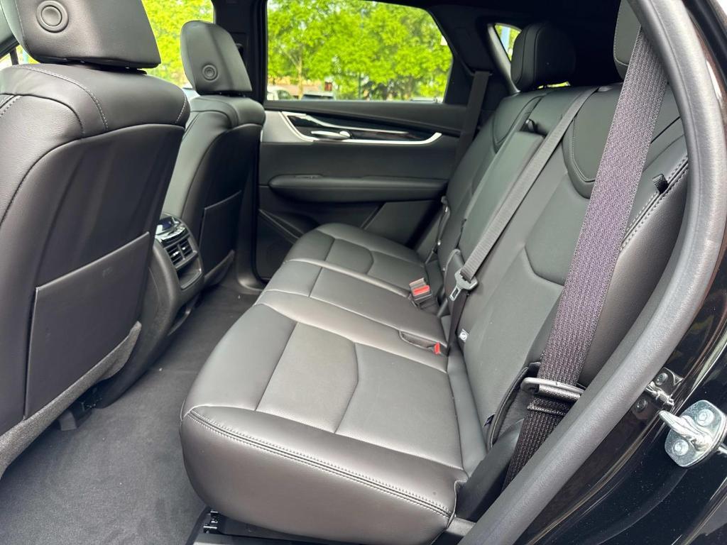 new 2025 Cadillac XT5 car, priced at $58,665