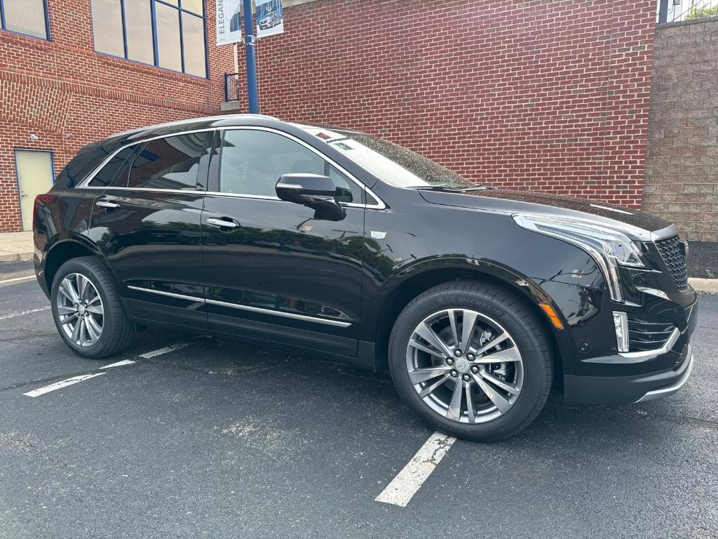new 2025 Cadillac XT5 car, priced at $58,665