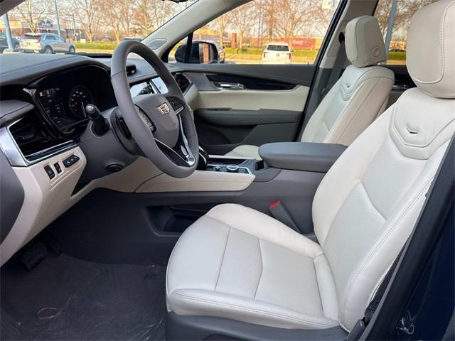 new 2025 Cadillac XT6 car, priced at $61,365