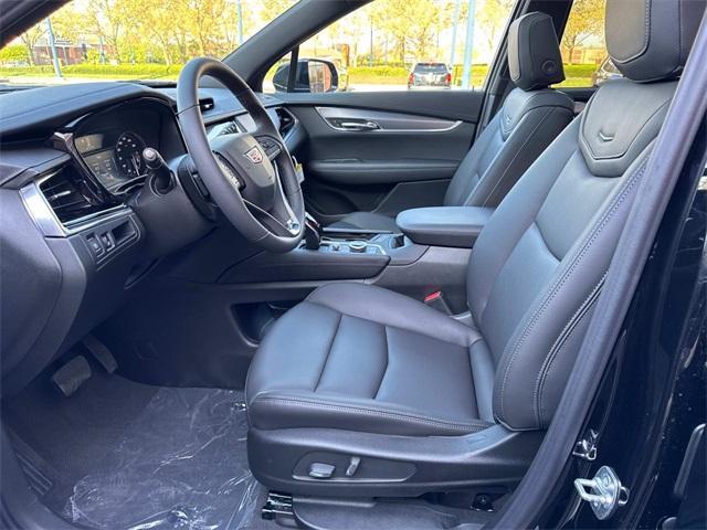 new 2025 Cadillac XT6 car, priced at $51,765