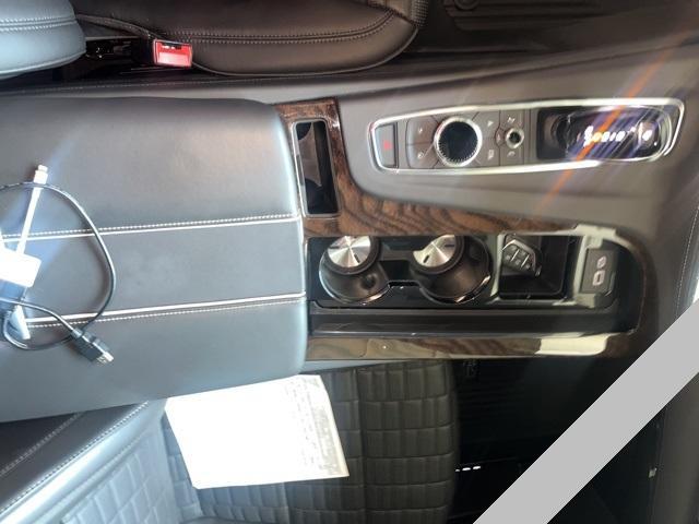 used 2022 Cadillac Escalade ESV car, priced at $75,990