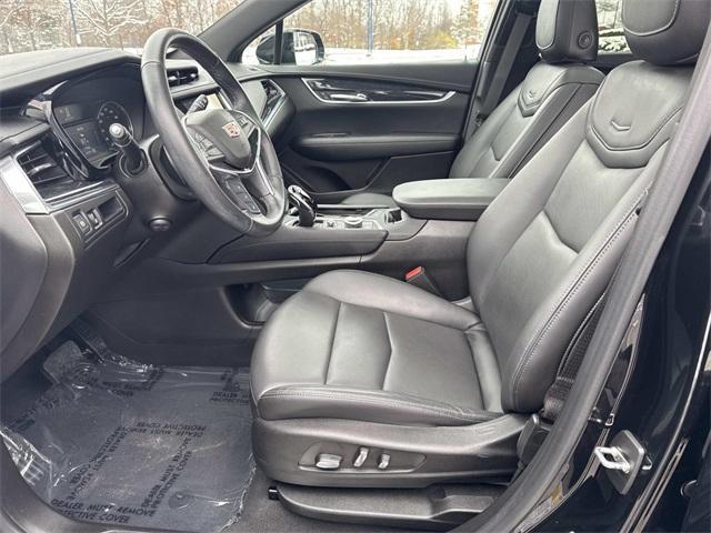 used 2022 Cadillac XT5 car, priced at $31,487