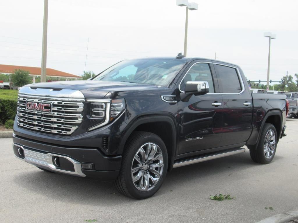 new 2025 GMC Sierra 1500 car, priced at $71,705