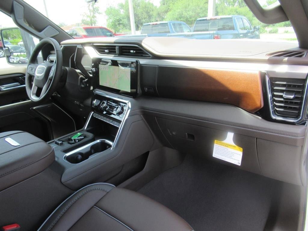 new 2025 GMC Sierra 2500 car, priced at $81,202