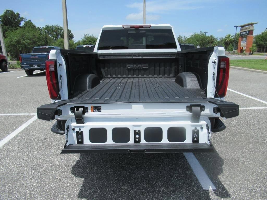 new 2025 GMC Sierra 2500 car, priced at $81,202