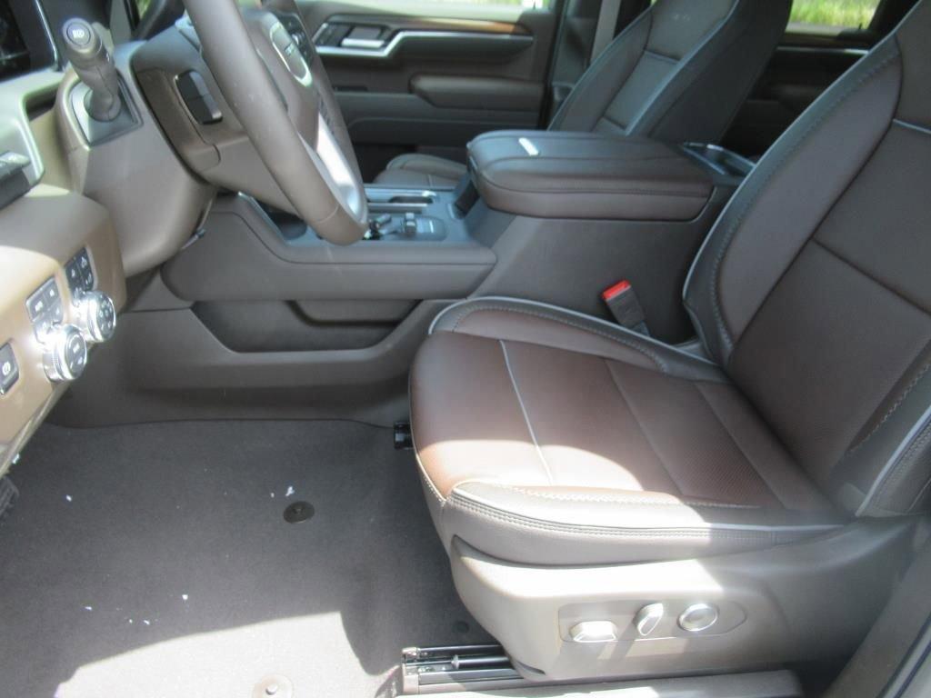 new 2025 GMC Sierra 2500 car, priced at $81,202