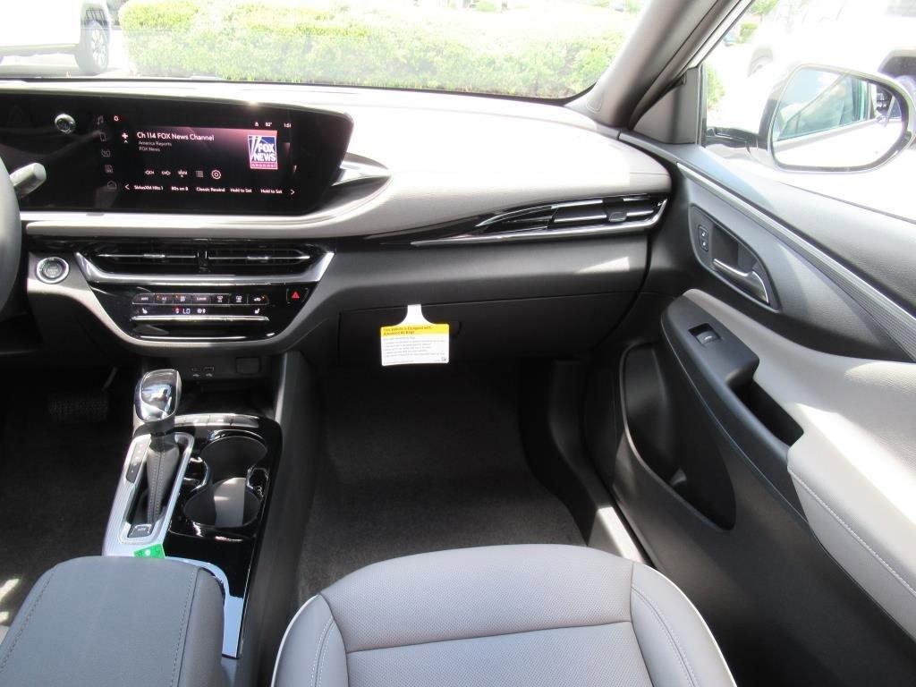 new 2025 Buick Envista car, priced at $32,185