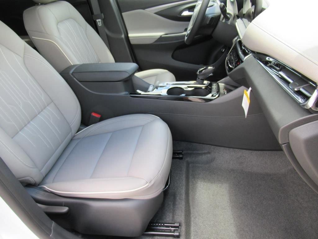 new 2025 Buick Envista car, priced at $32,185