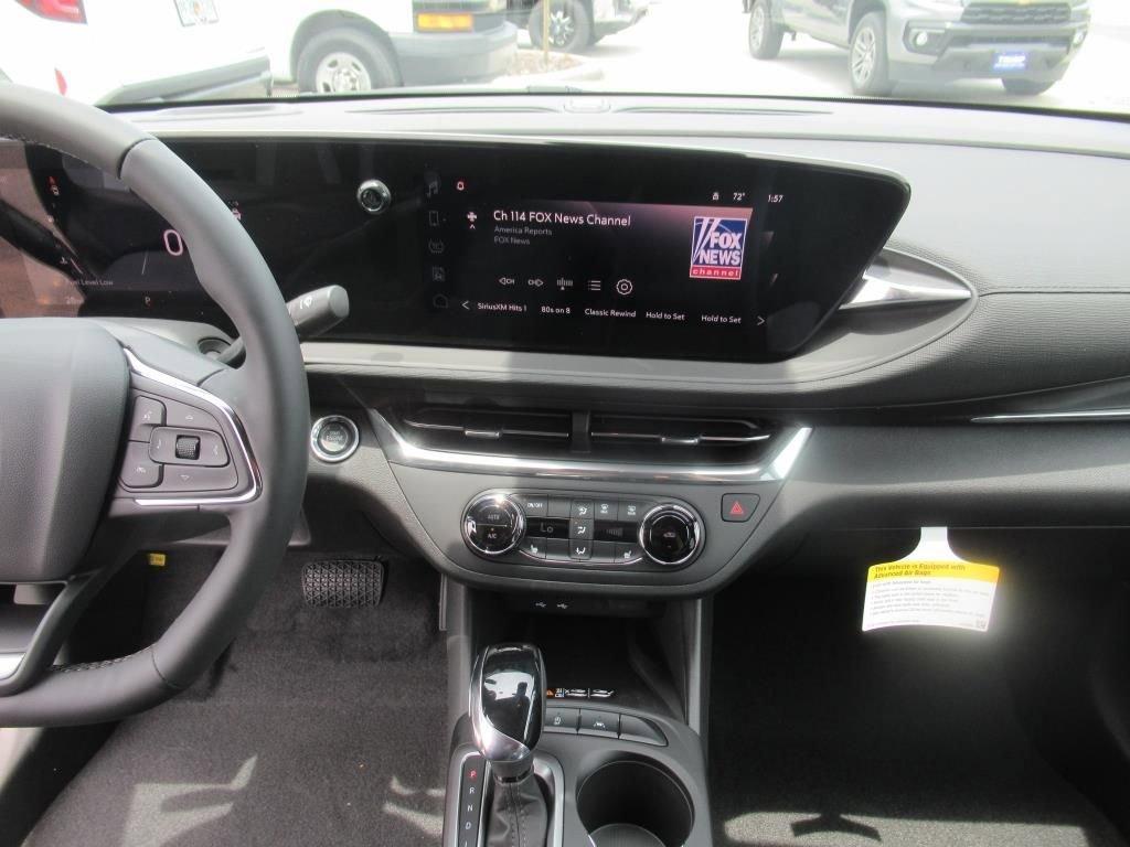 new 2025 Buick Envista car, priced at $27,380