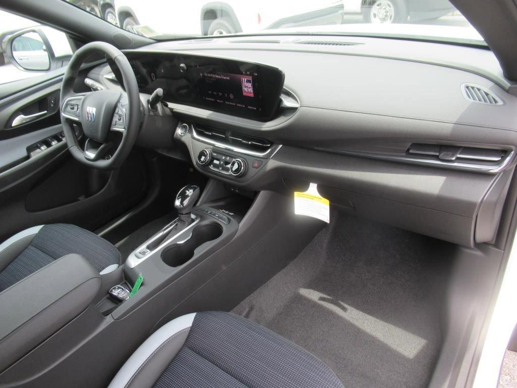 new 2025 Buick Envista car, priced at $27,380