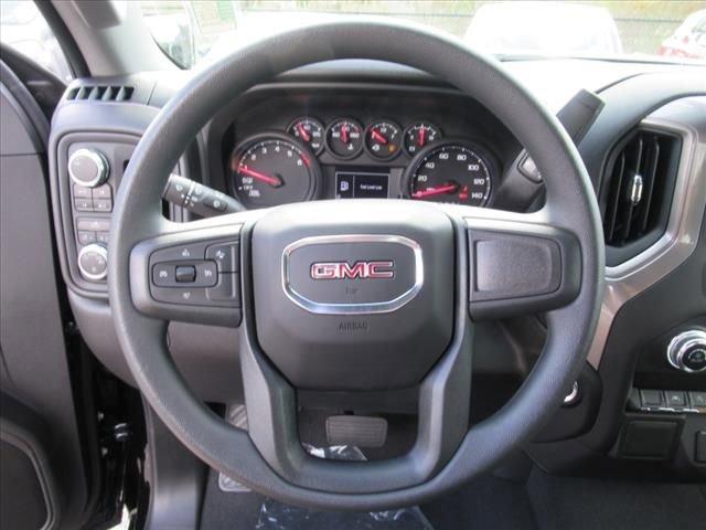 new 2025 GMC Sierra 1500 car, priced at $48,275