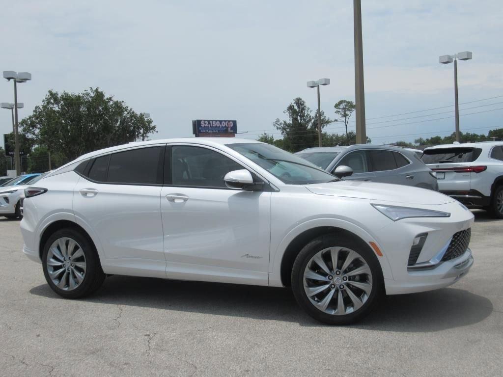 new 2025 Buick Envista car, priced at $32,185
