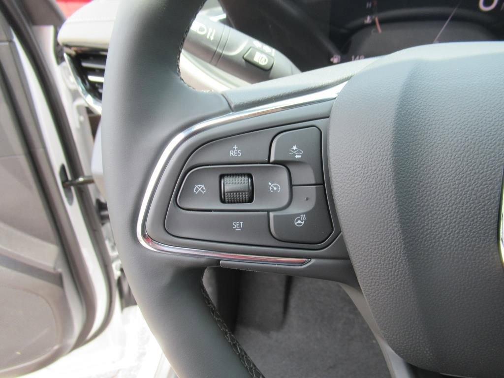 new 2025 Buick Envista car, priced at $32,185