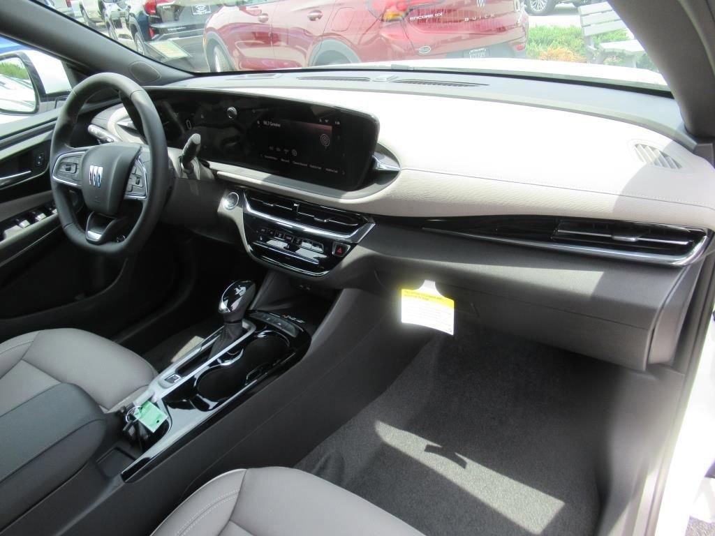 new 2025 Buick Envista car, priced at $32,185