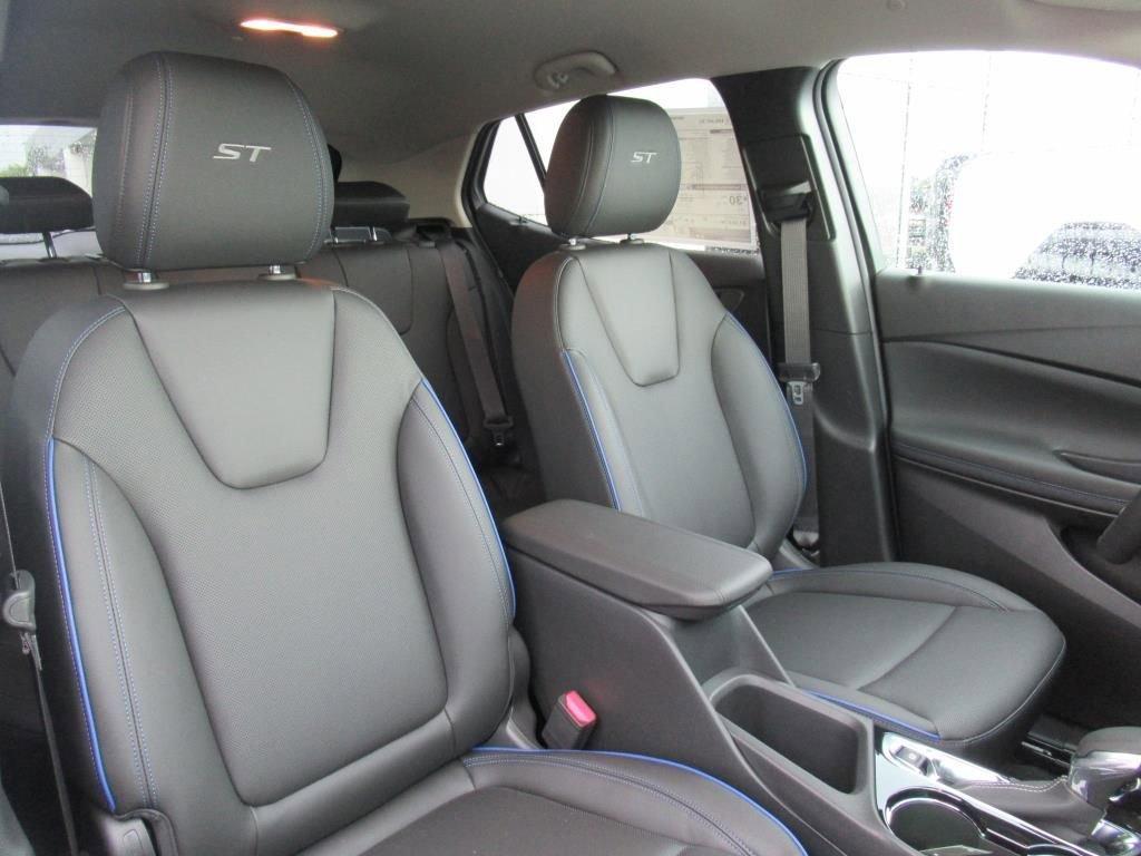 new 2026 Buick Encore GX car, priced at $29,685