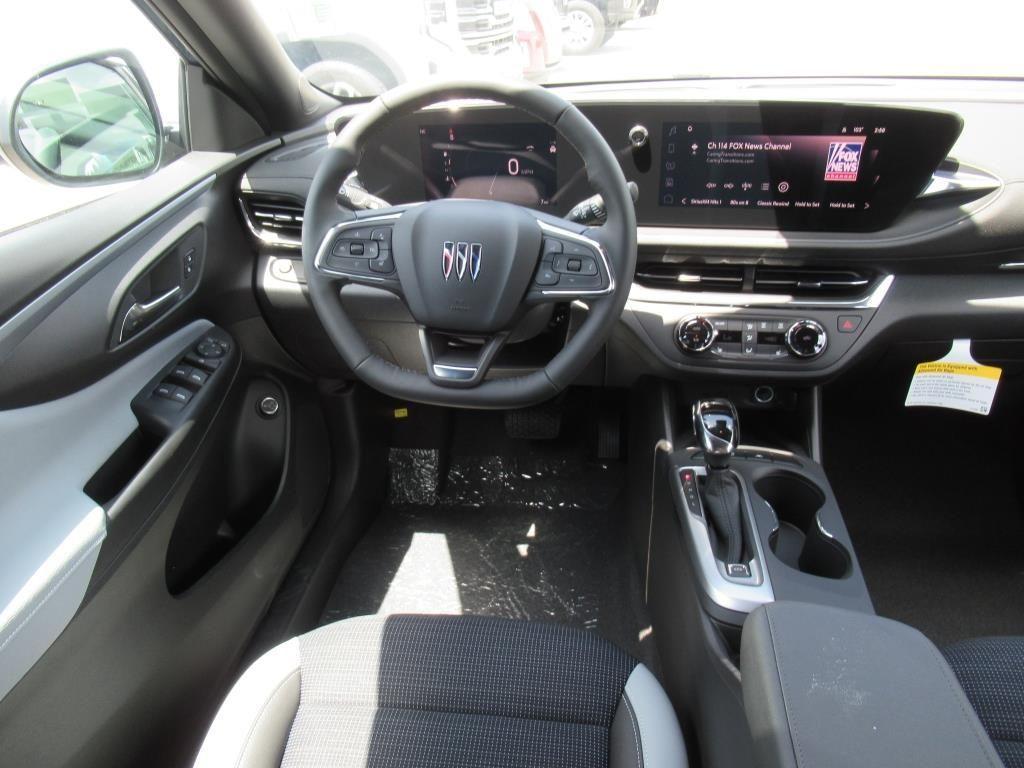 new 2025 Buick Envista car, priced at $27,875