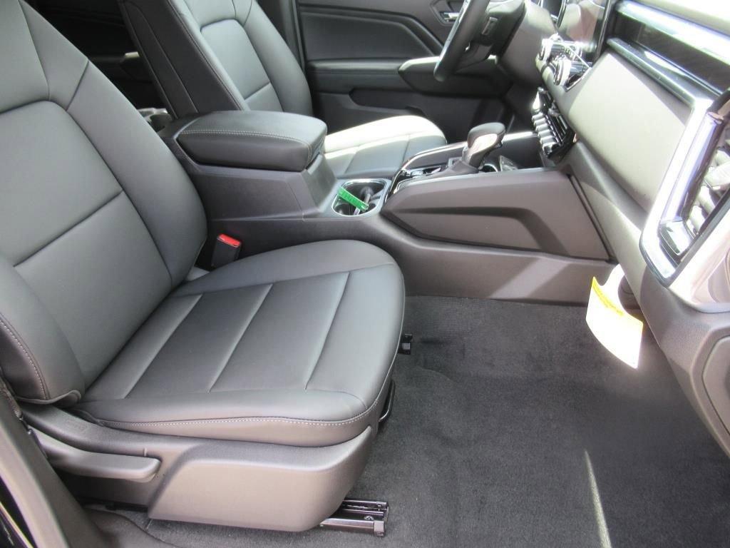new 2025 GMC Canyon car, priced at $43,945