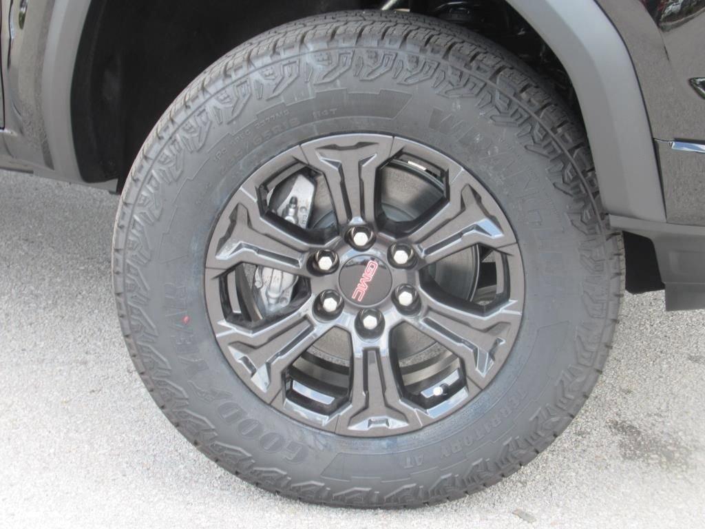 new 2025 GMC Canyon car, priced at $43,945