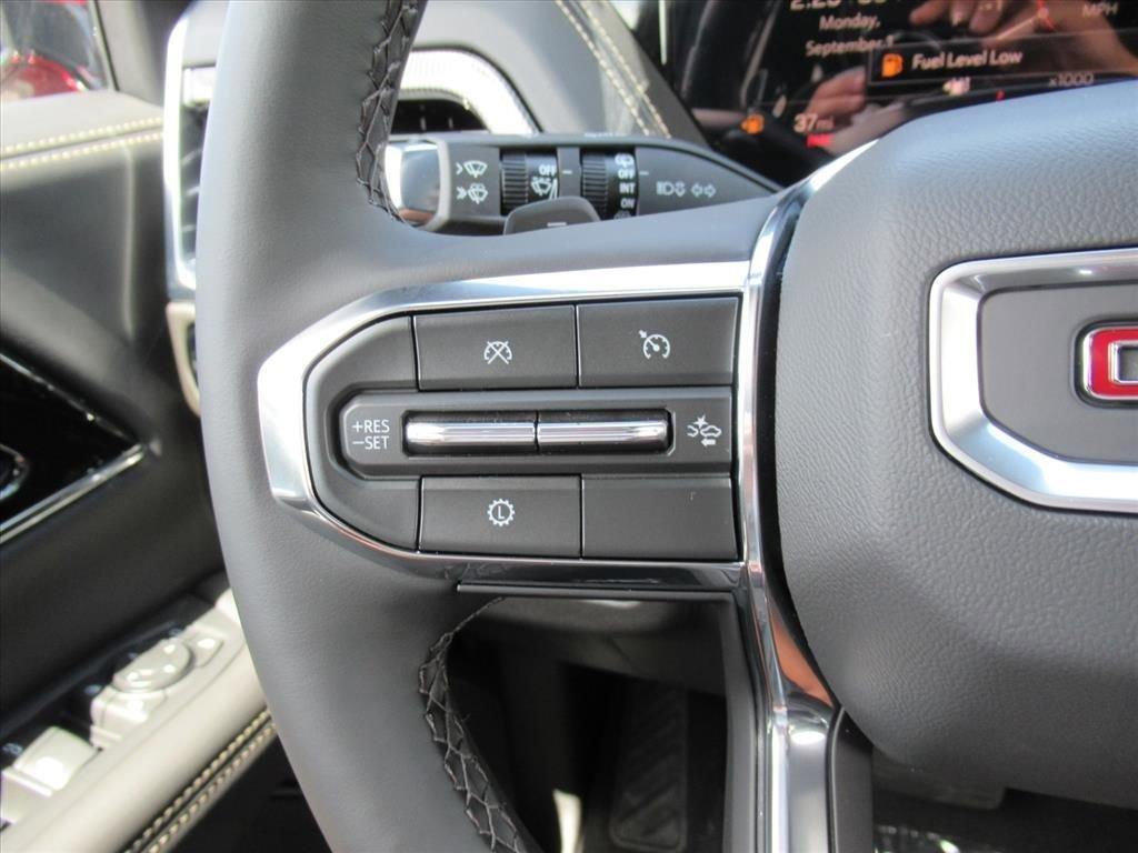 new 2025 GMC Yukon car, priced at $72,396