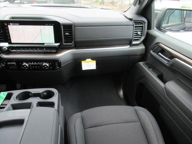 new 2025 GMC Sierra 1500 car, priced at $53,390