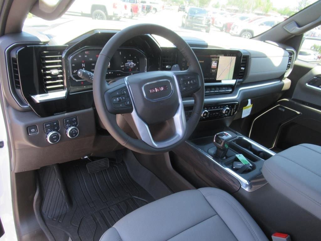 new 2025 GMC Sierra 1500 car, priced at $62,480